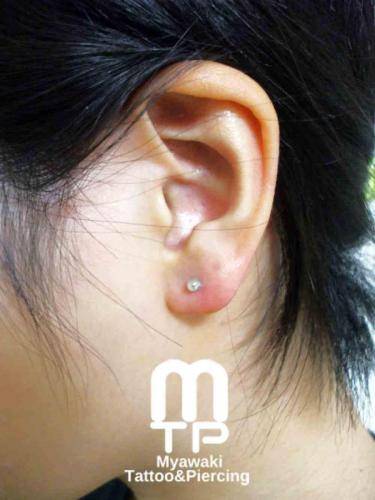 ピアスの部位及び名称：イヤーロブ