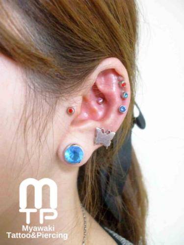ピアスの部位及び名称：イヤーロブ、インナーコンク、トラガス、ヘリックス